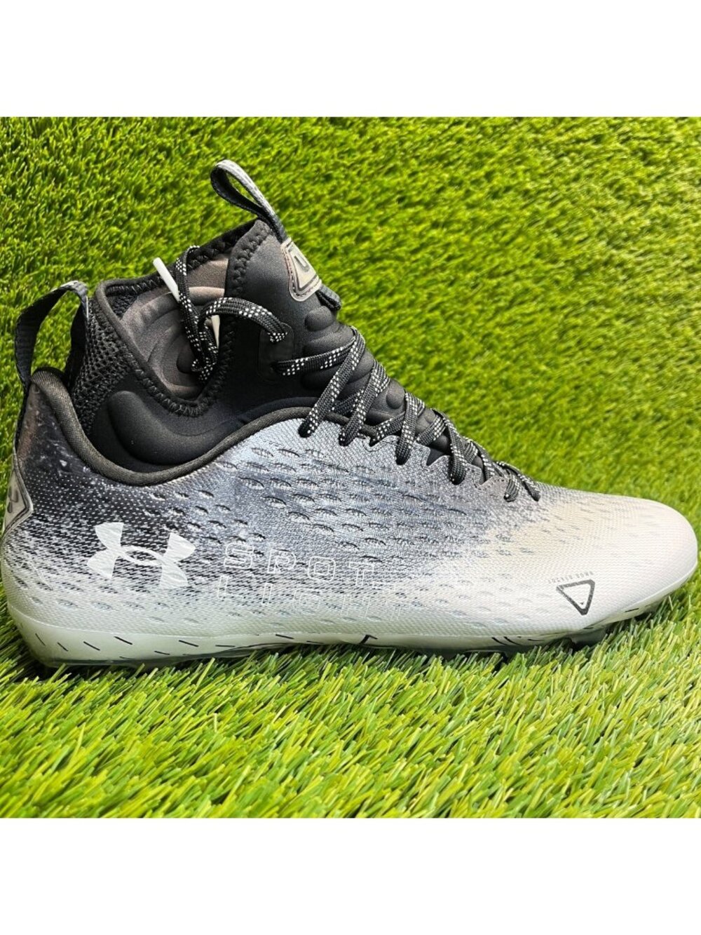 Under Armour Spotlight Lux MC 2.0 Mens Size 13 Black White Football Cleats
